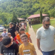 Српска дјеца Косова и Метохије